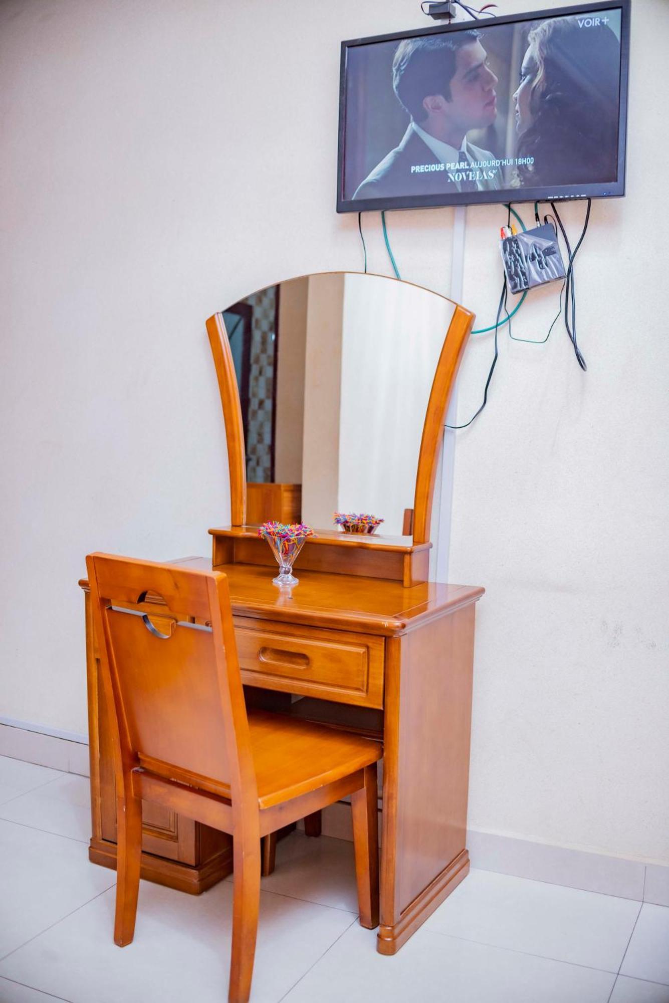Tigers'S Apartment Hotel Bujumbura Bagian luar foto