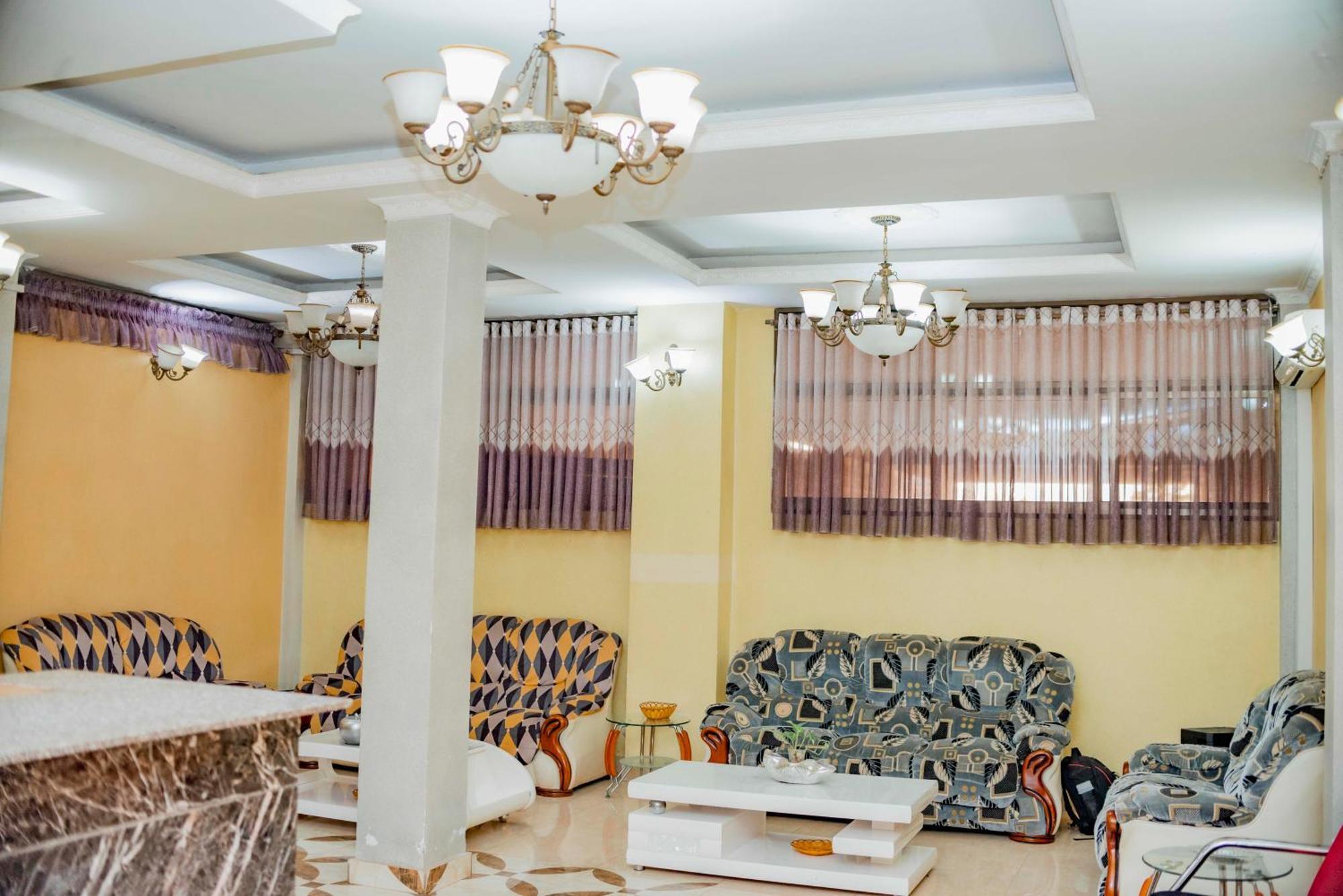 Tigers'S Apartment Hotel Bujumbura Bagian luar foto
