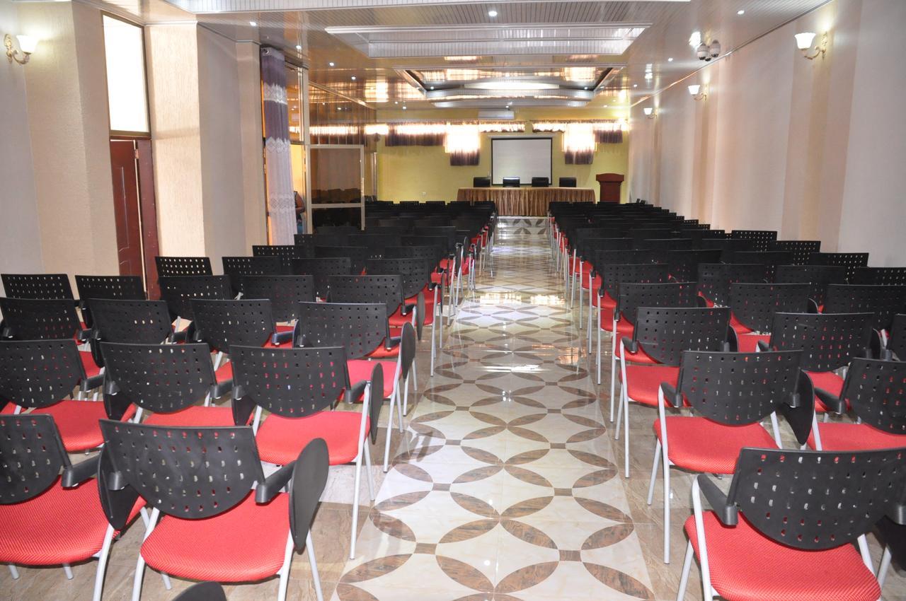 Tigers'S Apartment Hotel Bujumbura Bagian luar foto