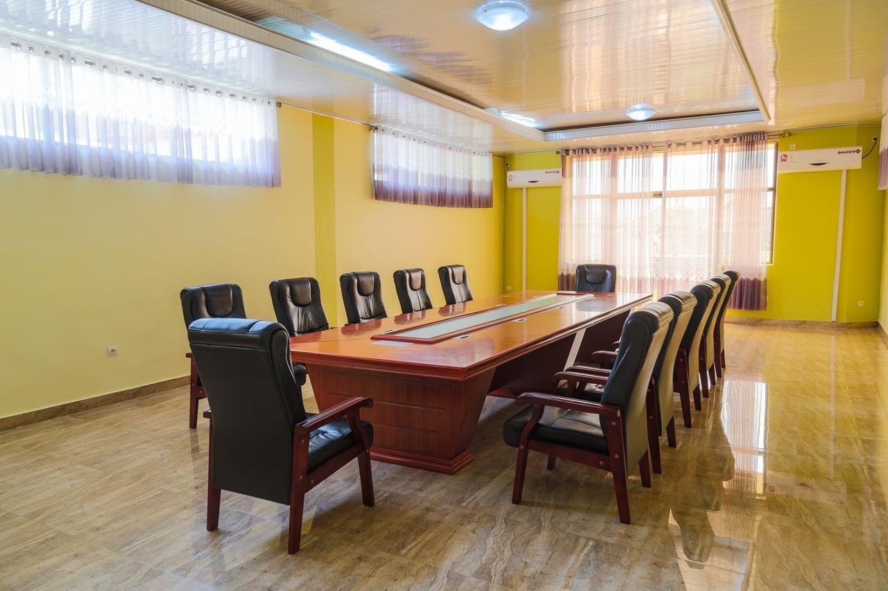 Tigers'S Apartment Hotel Bujumbura Bagian luar foto